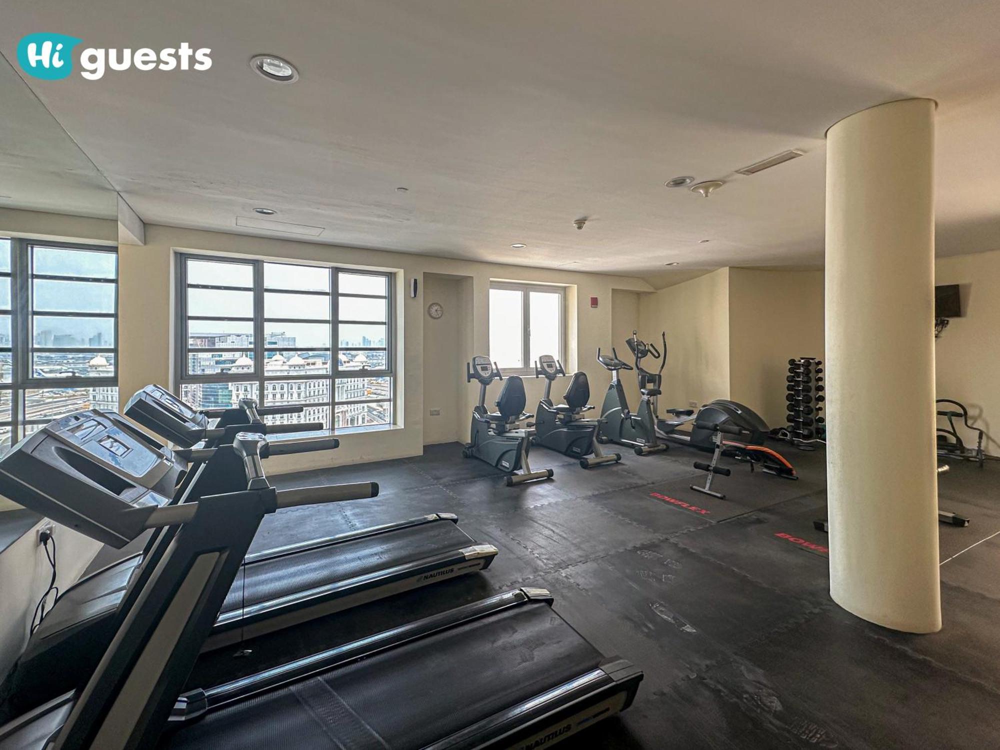 Higuests - Large In The Heart Of Deira Near Clocktower Apartment